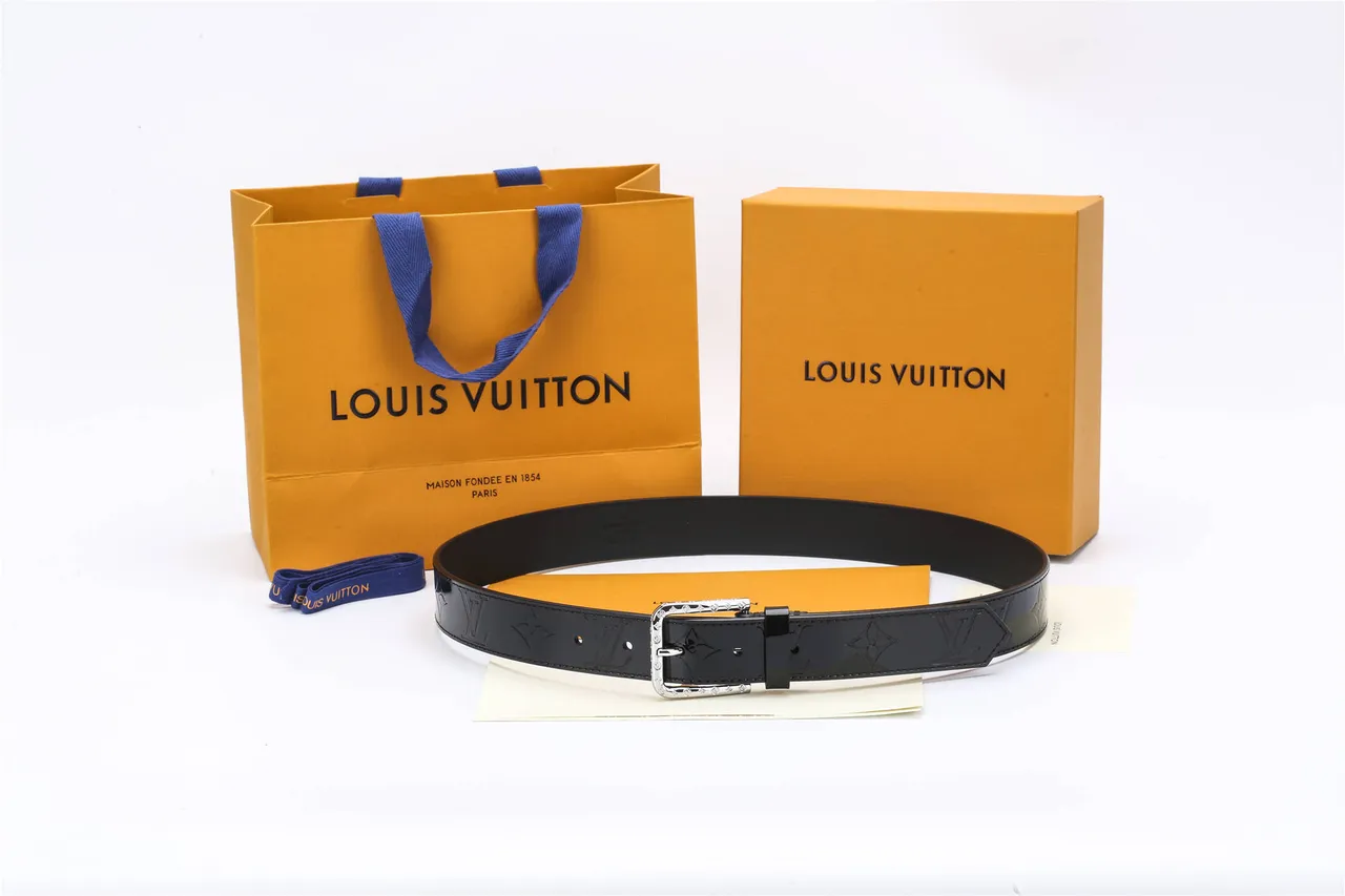 Louis Vuitton Monogram Patent Black Silver Leather Belt 2