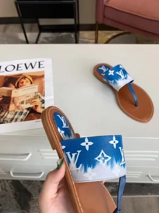Louis Vuitton Monogram Tie-Dye Thong Slide Casual Sandals 2