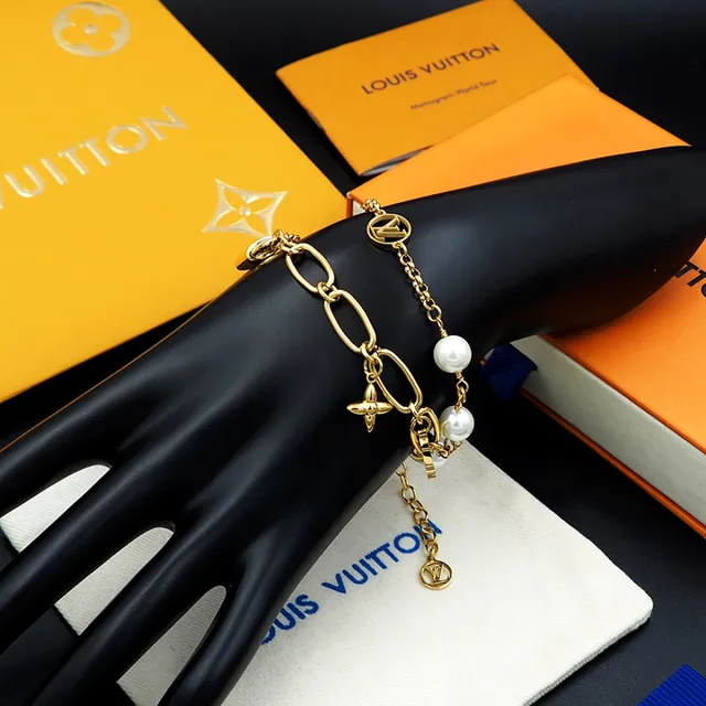 Louis Vuitton Multi-Charm Pearl and Gold-Tone Chain Bracelet 6