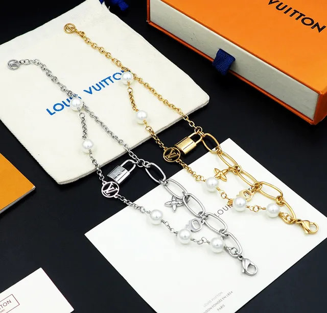 Louis Vuitton Multi-Charm Pearl and Gold-Tone Chain Bracelet 8