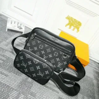 Louis Vuitton Multi Pochette Accessoires Monogram Black Fashion Belt Bag