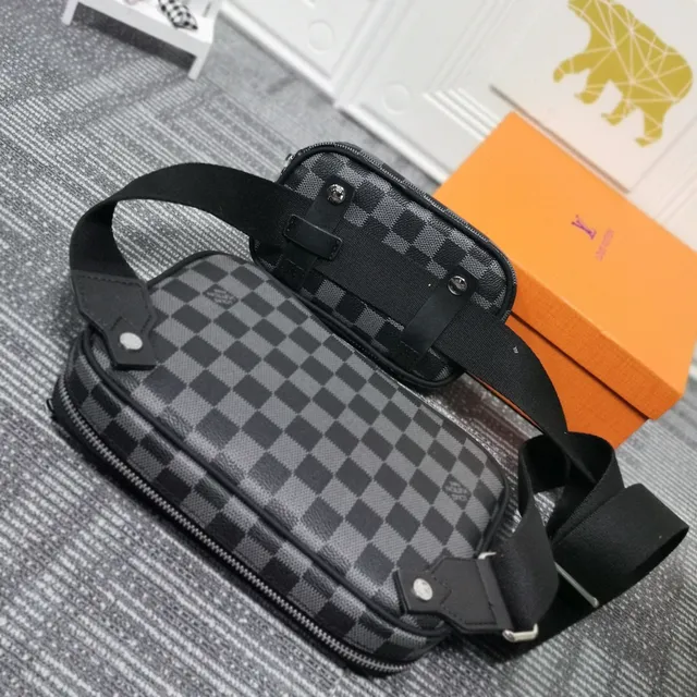 Louis Vuitton Multi Pochette Accessoires Monogram Black Fashion Belt Bag 7