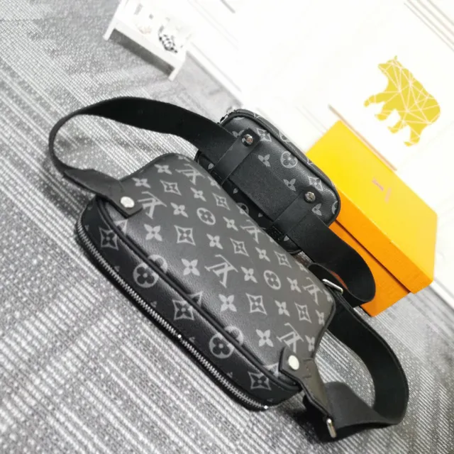 Louis Vuitton Multi Pochette Accessoires Monogram Black Fashion Belt Bag 15