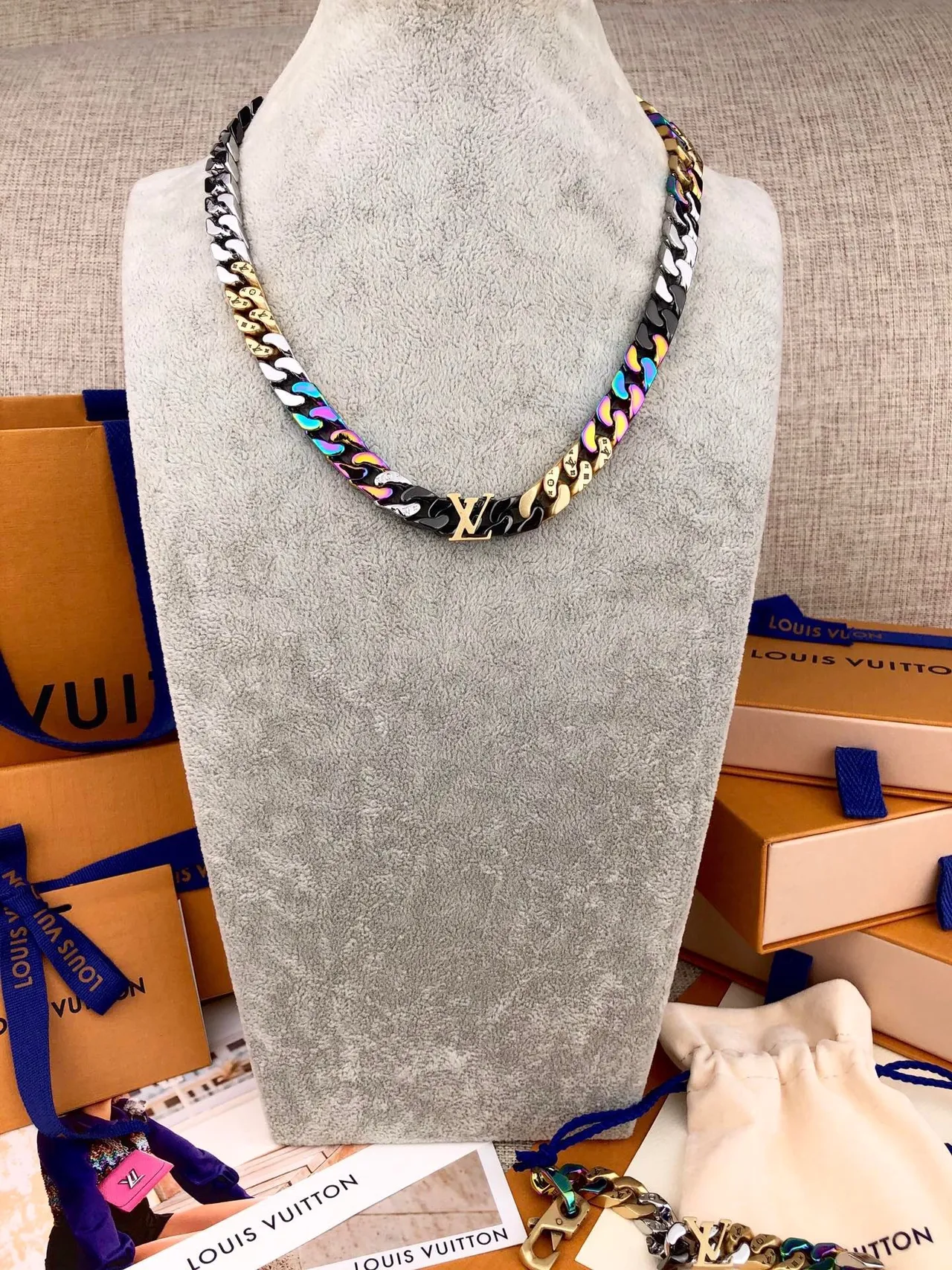Louis Vuitton Multicolor Gold Chunky Curb-Link Chain Multitone Metallic Necklace 5