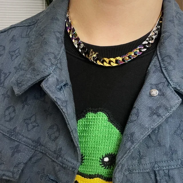 Louis Vuitton Multicolor Iridescent Curb Chain Necklace 7