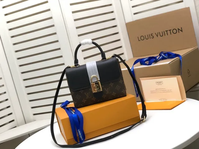 Louis Vuitton Petite Malle Monogram Canvas Bolsa Tote Marrom e Preta 3