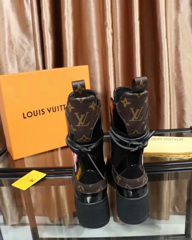 Louis Vuitton Run Away Preto Marrom Solado plataforma Monograma Lona Botas de tornozelo 5