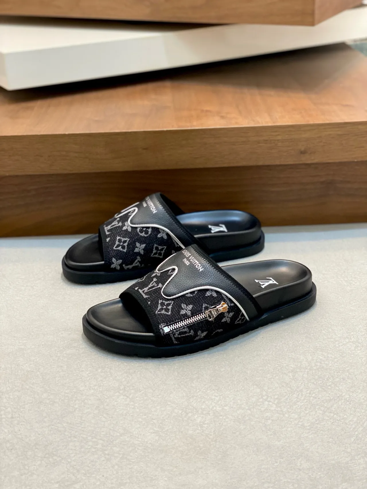 Louis Vuitton Run Away Black White Monogrammed Strap Wavy Piping Slippers 4
