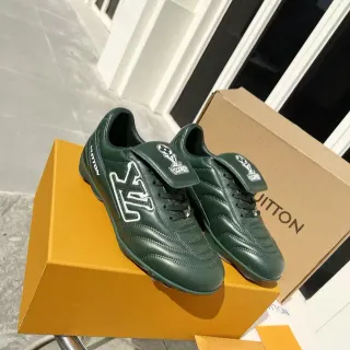 路易威登 Run Away Green White 绗缝皮革鞋面 刺绣标志 室内足球鞋