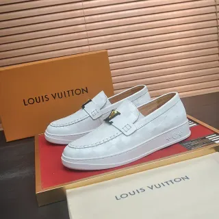 लुई विटन Run Away Loafer सफेद क्विल्टेड चमड़ा लोफर्स