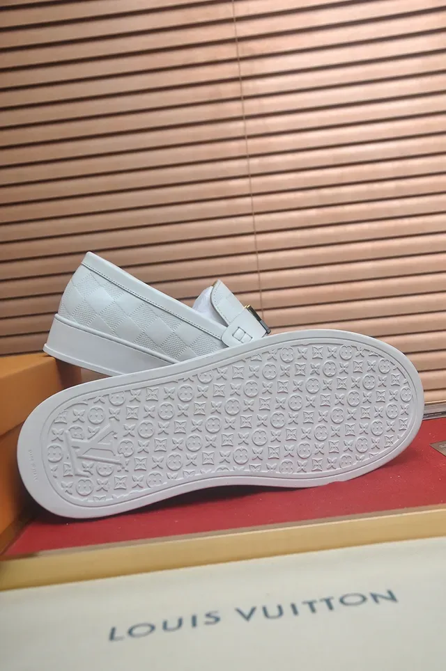 Louis Vuitton Run Away Loafer White Quilted Leather Loafers 3