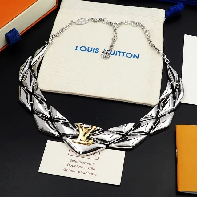 Louis Vuitton Silver Gold Articulated Leaf-Link Structure Rigid Choker Silhouette Necklace 8