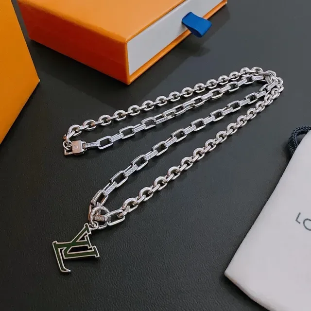 Louis Vuitton Silver Green Chain-Link Enamel LV Monogram Pendant Necklace 9
