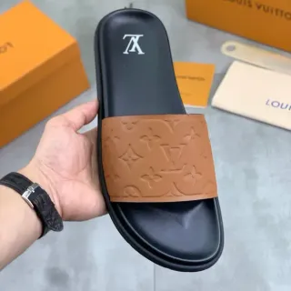 Louis Vuitton काले भूरे मोनोग्राम एंबॉस्ड स्ट्रैप रबर सोल चप्पल