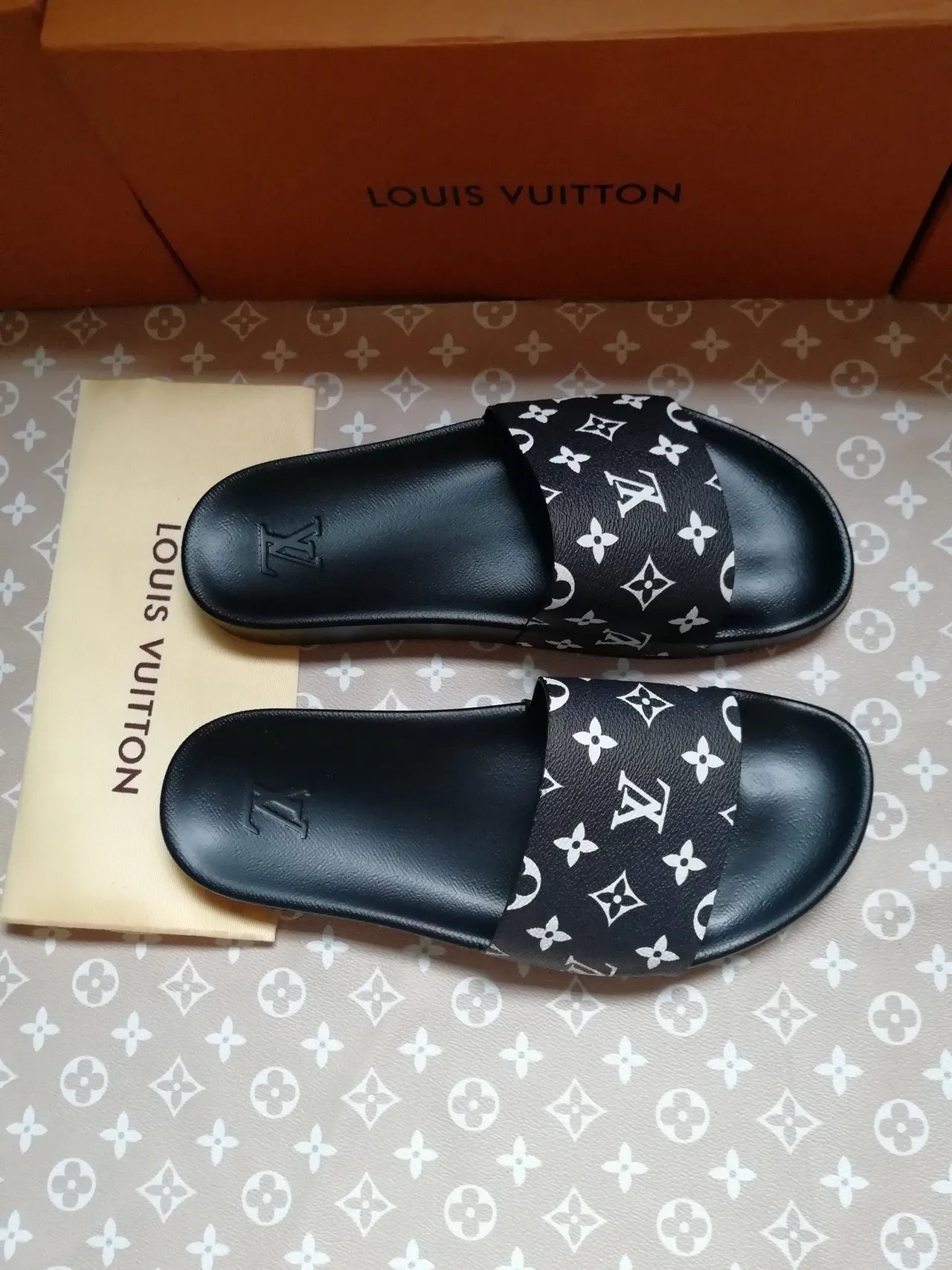 Louis Vuitton Slides Black White Monogram-Print Strap Molded Rubber Sole Slippers 4