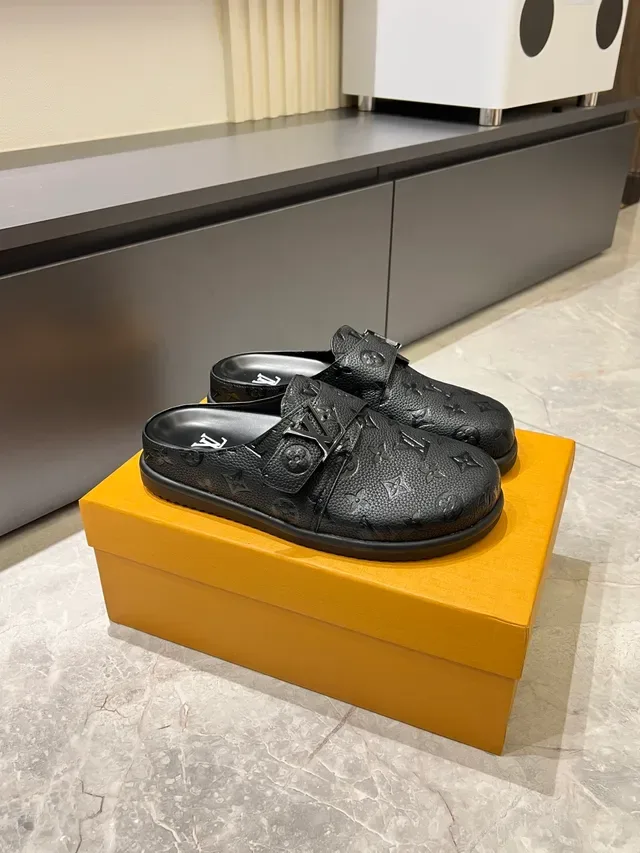Louis Vuitton Slippers Black Monogrammed Leather Buckle Strap Casual Shoes 9