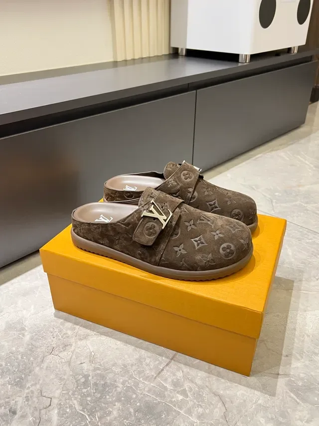 Louis Vuitton Slippers Black Monogrammed Leather Buckle Strap Casual Shoes 10