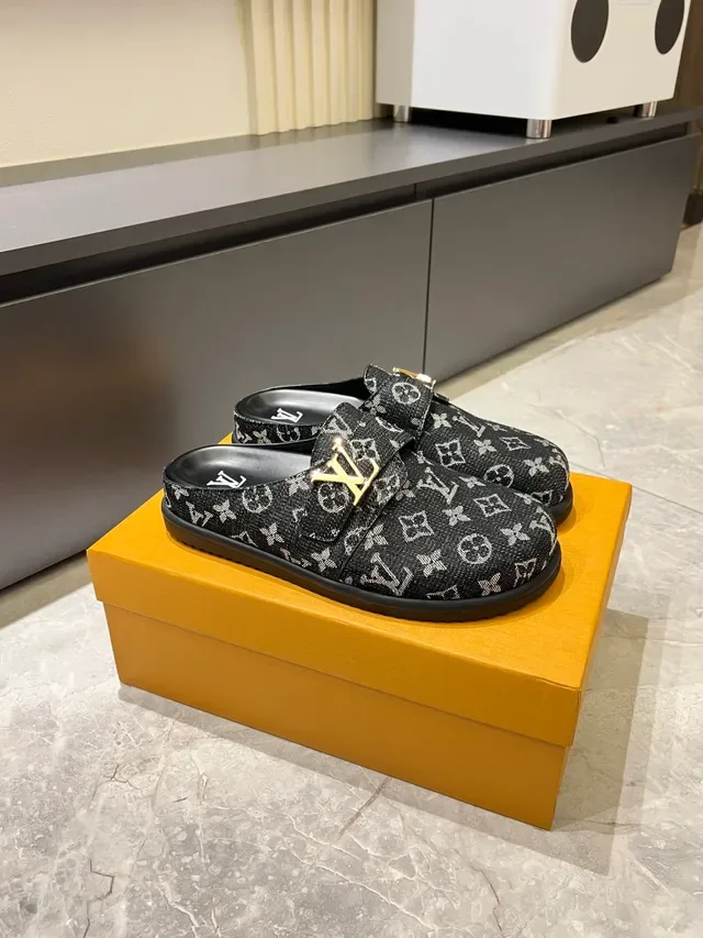 Louis Vuitton Slippers Black Monogrammed Leather Buckle Strap Casual Shoes 14