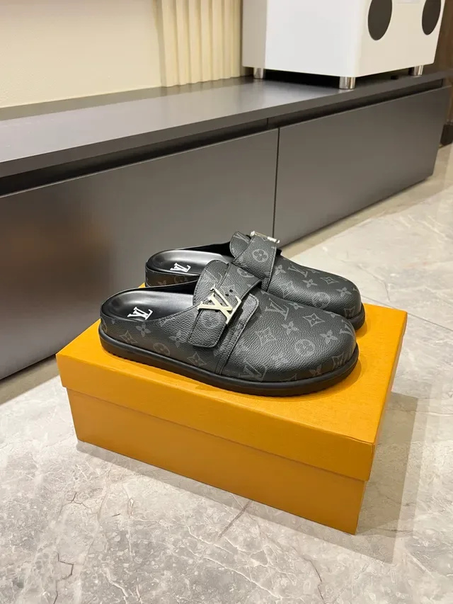 Louis Vuitton Slippers Black Monogrammed Leather Buckle Strap Casual Shoes 16