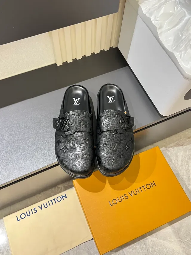 Louis Vuitton Slippers Black Monogrammed Leather Buckle Strap Casual Shoes 17