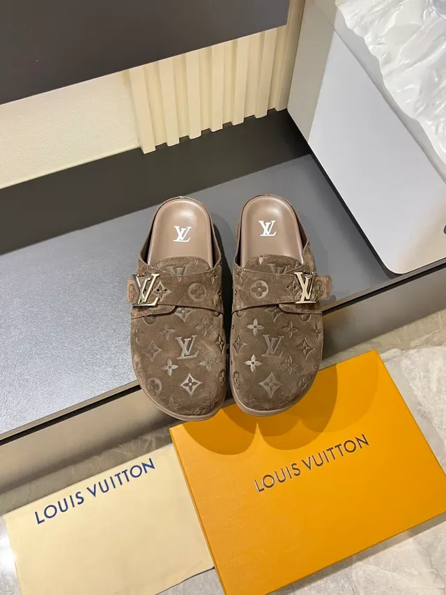 Louis Vuitton Slippers Black Monogrammed Leather Buckle Strap Casual Shoes 18