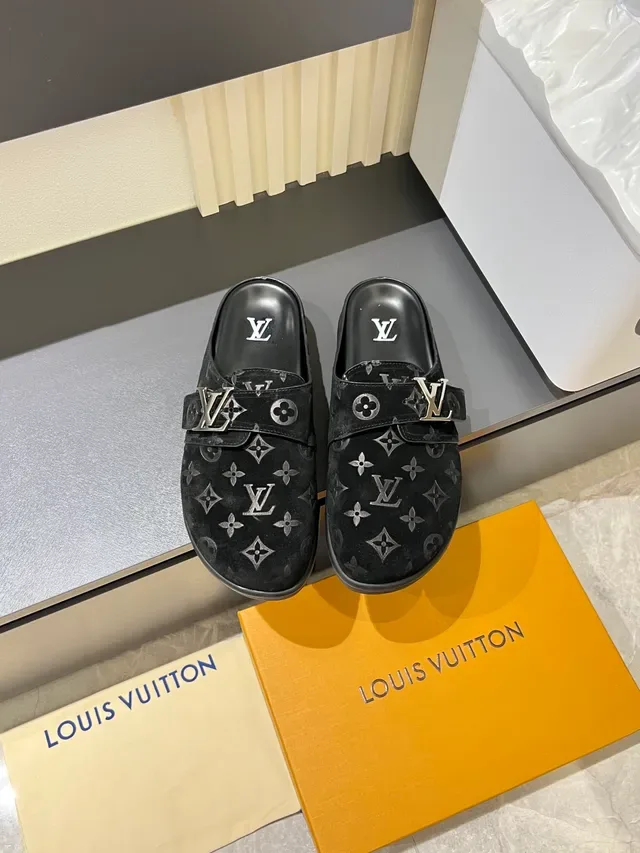 Louis Vuitton Slippers Black Monogrammed Leather Buckle Strap Casual Shoes 20