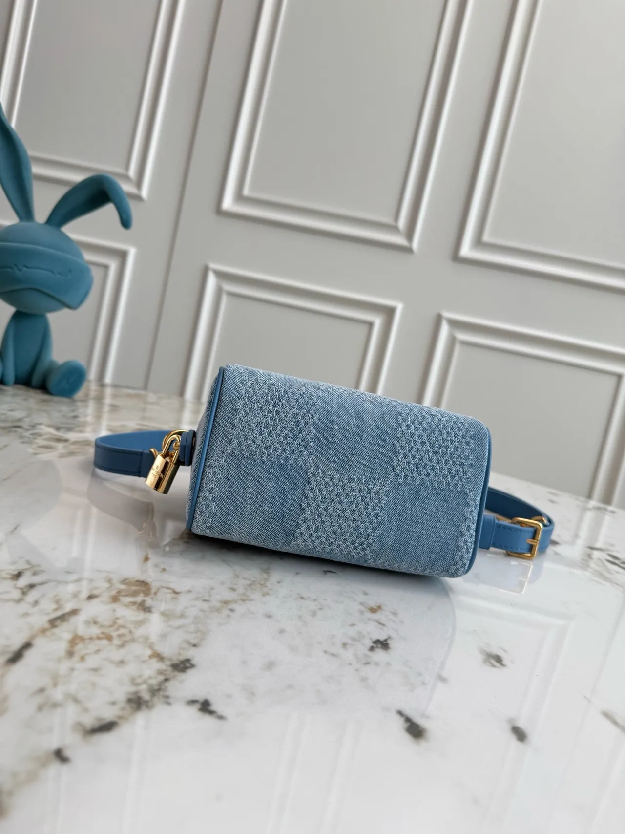 Louis Vuitton شكل برميل منظم نسيج الدنيم مونوغرام جاكارد حقيبة بوسطن 6