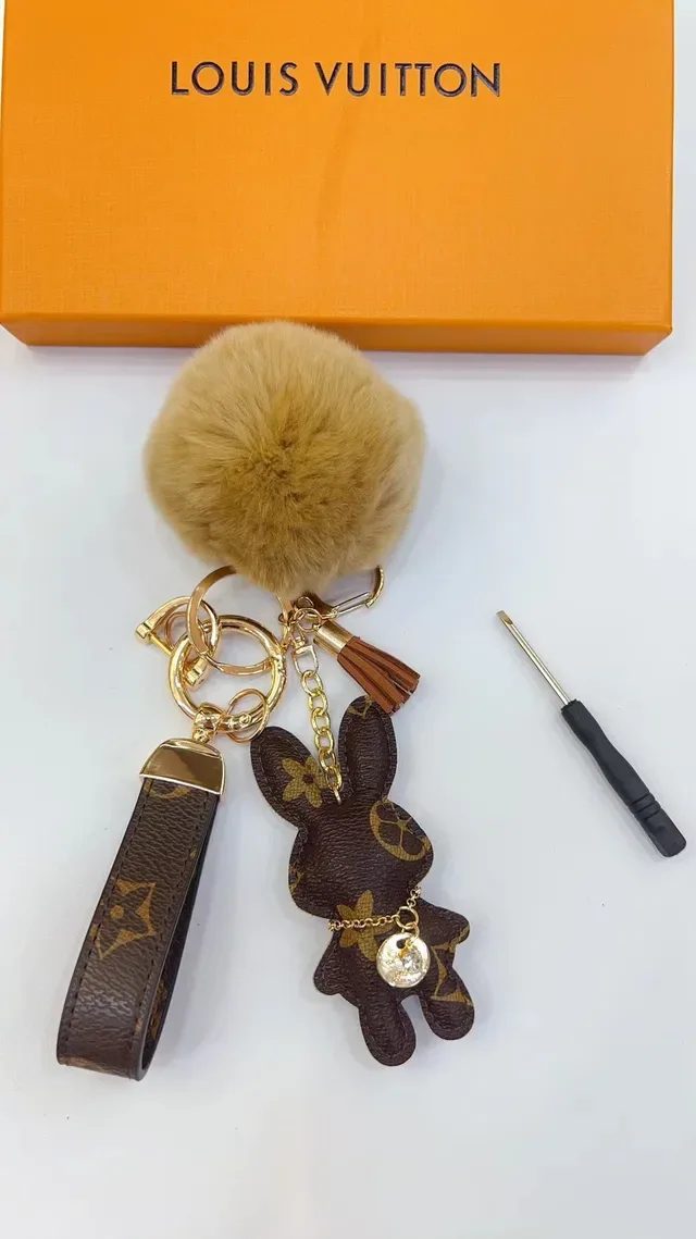 Louis Vuitton Teddy Bear Brown Beige Monogram Canvas Fur Pom-Pom Handbag 3