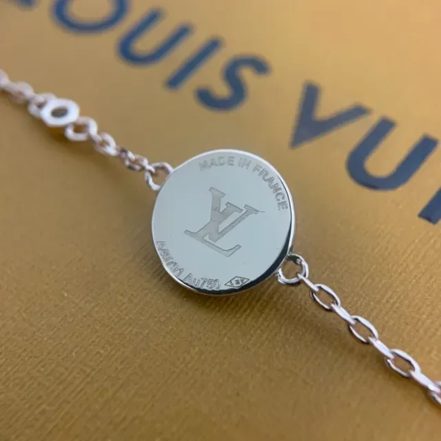 Louis Vuitton Turquoise Enamel Clover Charm Silver-Tone Bracelet 3