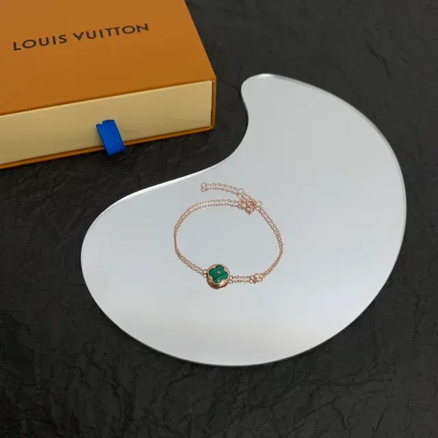Louis Vuitton Turquoise Enamel Clover Charm Silver-Tone Bracelet 6