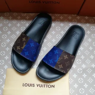 Louis Vuitton दो टोन मोनोग्राम स्लाइड स्लिपर्स