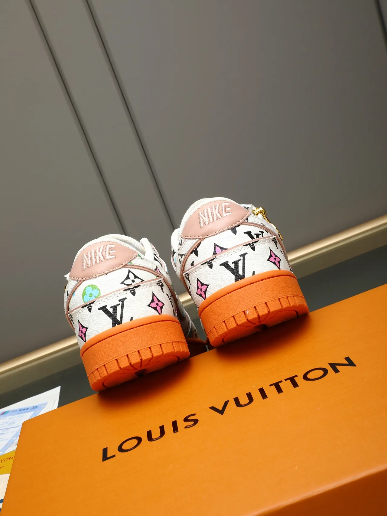 Louis Vuitton White Multicolor Monogram-Printed Leather Upper Zipper-Tongue Closure Lifestyle Sneakers 4