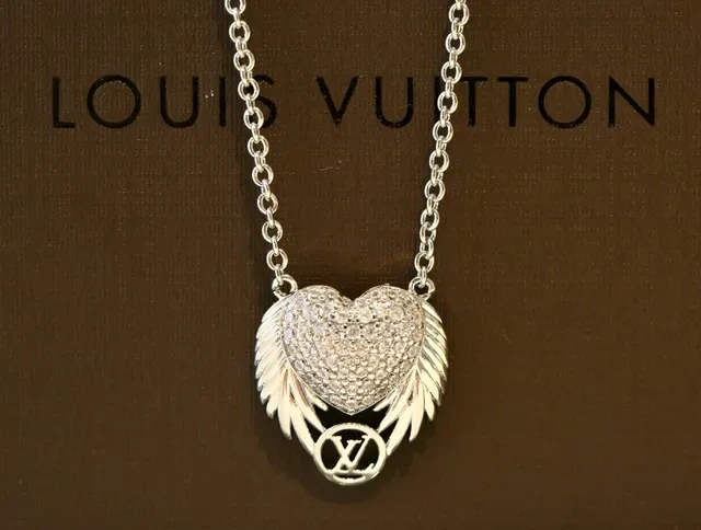 Louis Vuitton Winged Heart Pavé Crystal Gold-Tone Necklace 2
