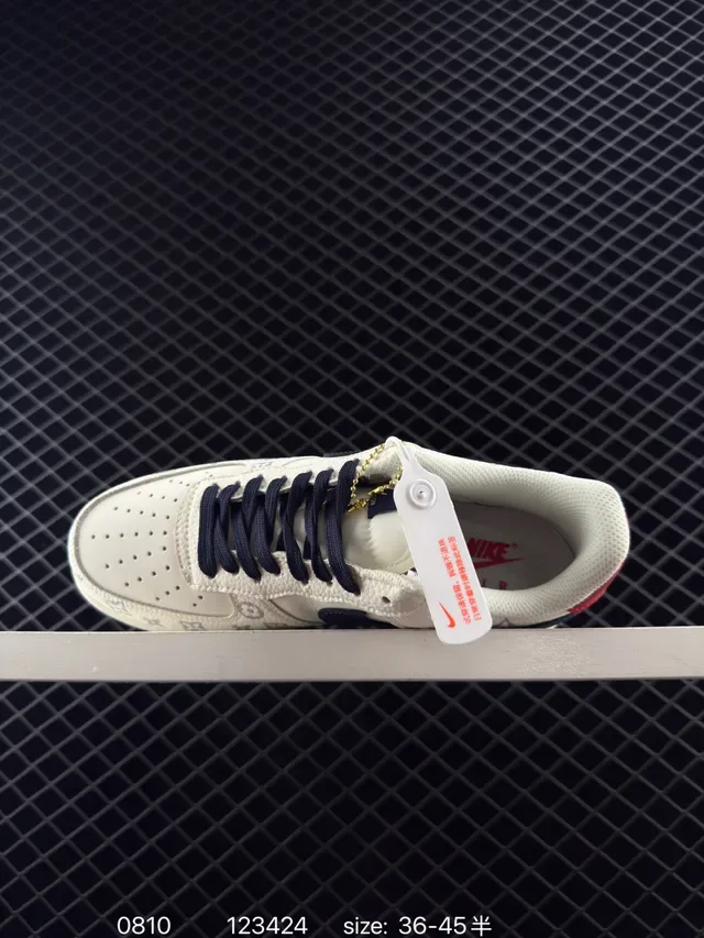 Louis Vuitton x Nike Air Force 1 Monogram Print Lifestyle Sneakers 6