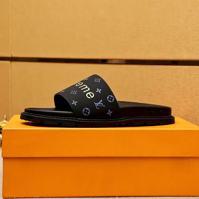 Louis Vuitton x Supreme Monogram Noir Mules 2