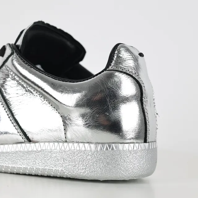 Maison Margiela Silver Black Metallic Leather Stitched Panel Construction Lifestyle Sneakers 4