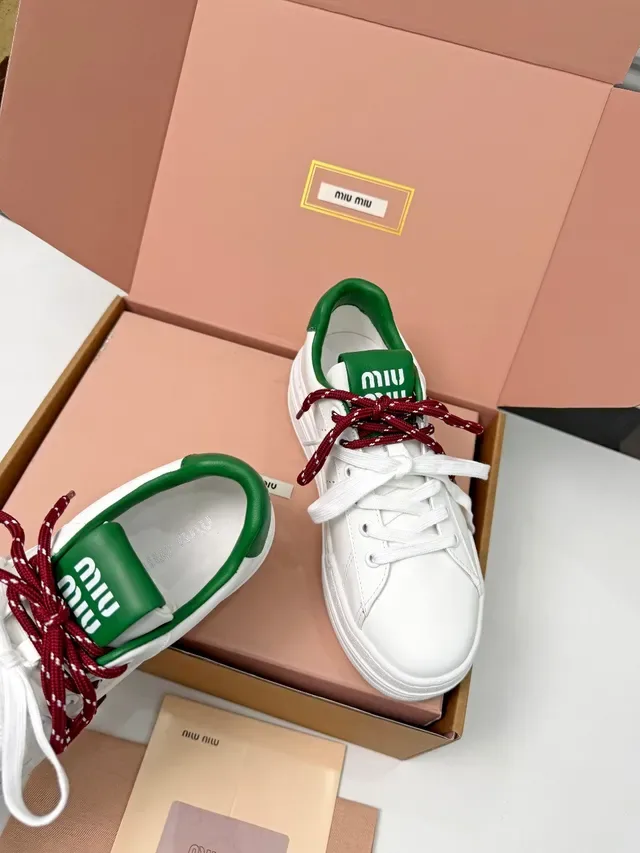 Miu Miu Wander Sneakers Blanc et Vert Plateforme Style de Vie 2