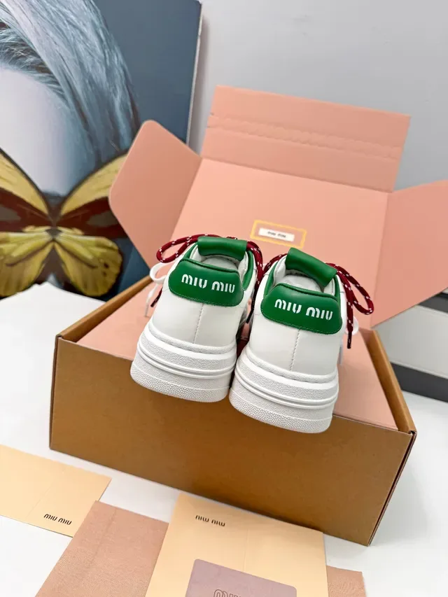 Miu Miu Wander Sneakers Blanc et Vert Plateforme Style de Vie 4