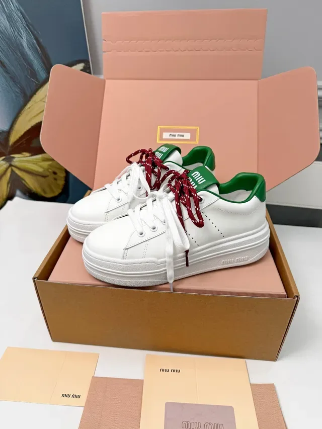 Miu Miu Wander Sneakers Blanc et Vert Plateforme Style de Vie 5