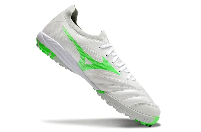 Mizuno White Green Low-Cut Lace-Up Synthetic Quilted Upper Turf Soccer Shoes 2