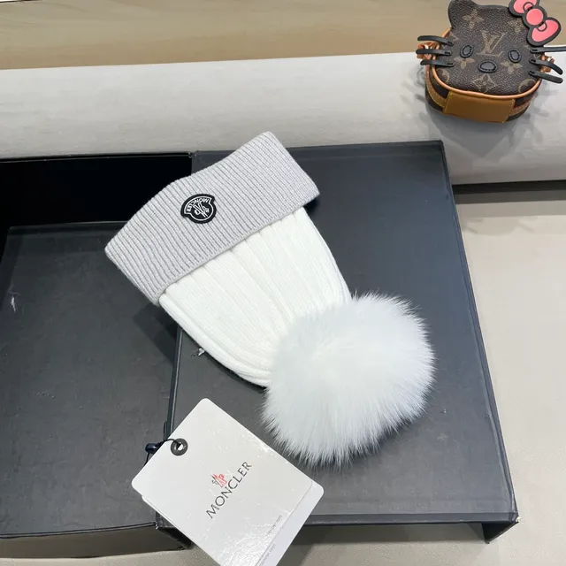Moncler Gray White Ribbed Knit Logo Patch Beanie 9