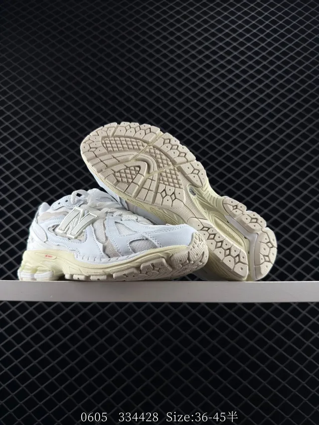 New Balance 1906D Baskets chunky couleur Off-White et Cream 5