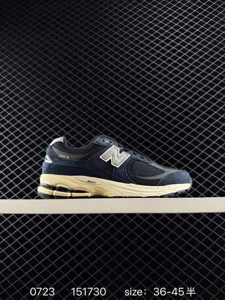 New Balance 2002 R أزرق بحري بيج سويد و شبكي الجزء العلوي حذاء رياضي أسلوب حياة 2