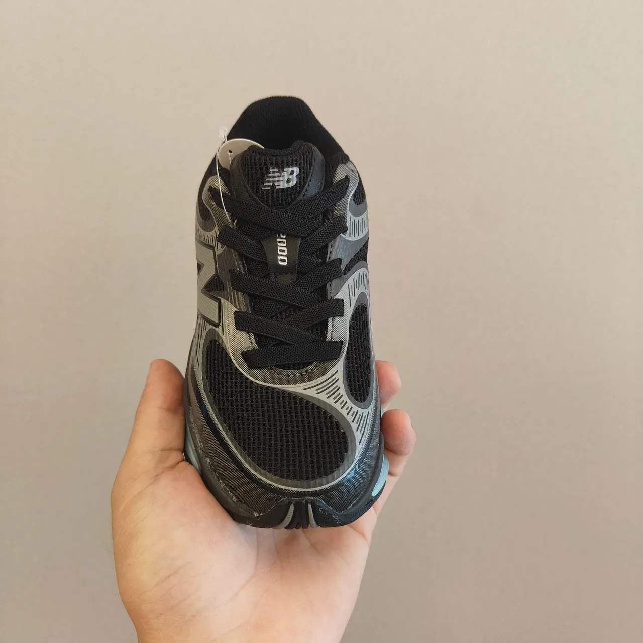 New Balance 2002R Preto Cinza Translucido Pod Tênis Lifestyle 15