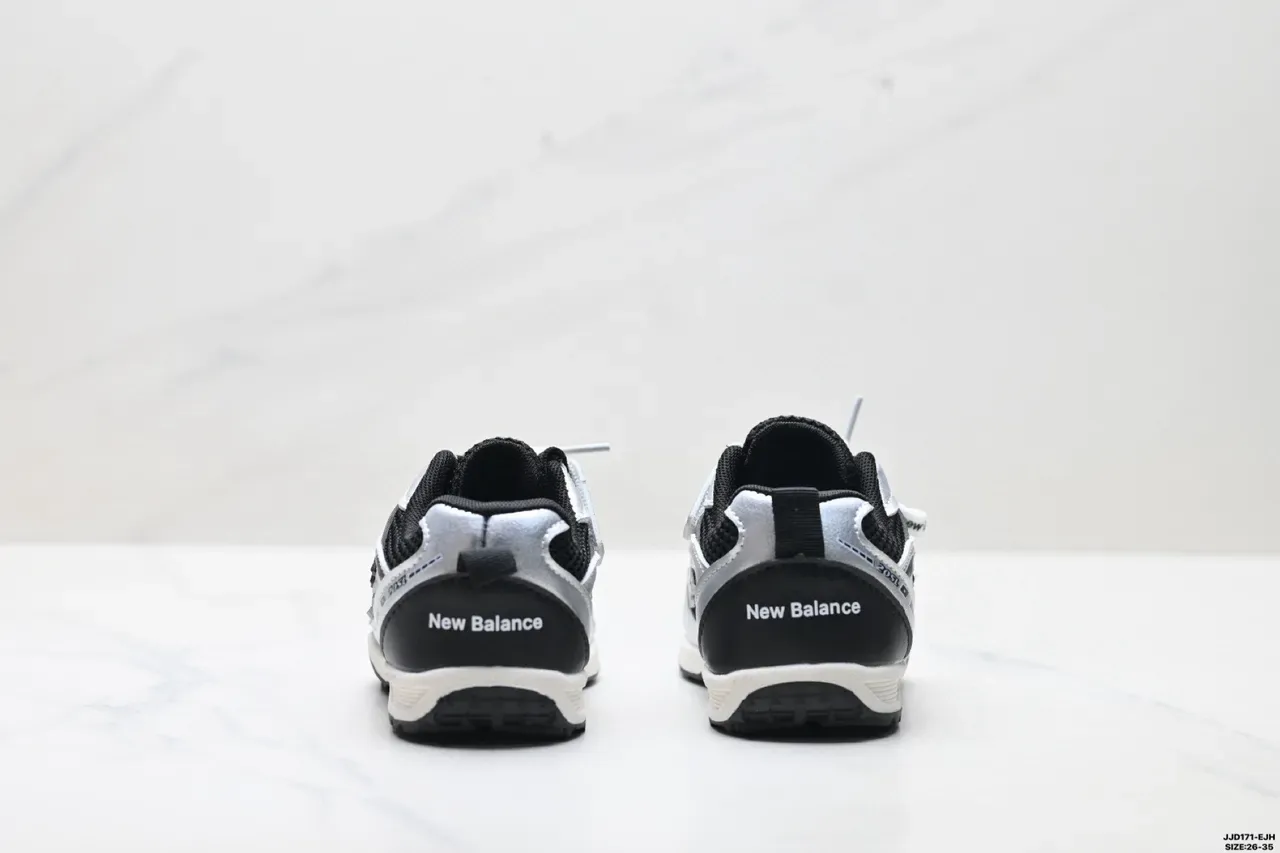 New Balance 2002R Black White sneakers de estilo de vida con upper de malla sintética en jaula con capas 19