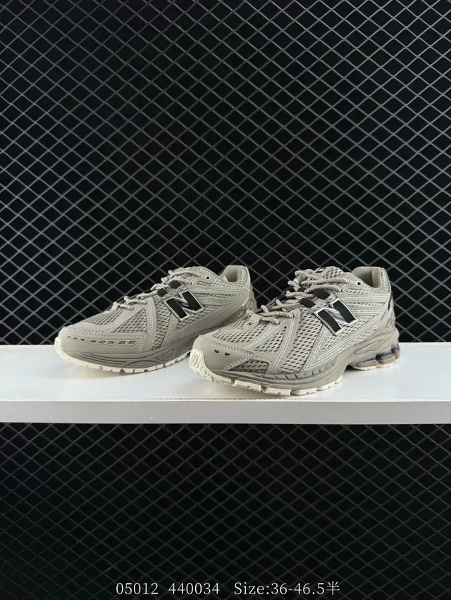 New Balance 905 Beige GORE-TEX حذاء رياضي نمط حياة 3