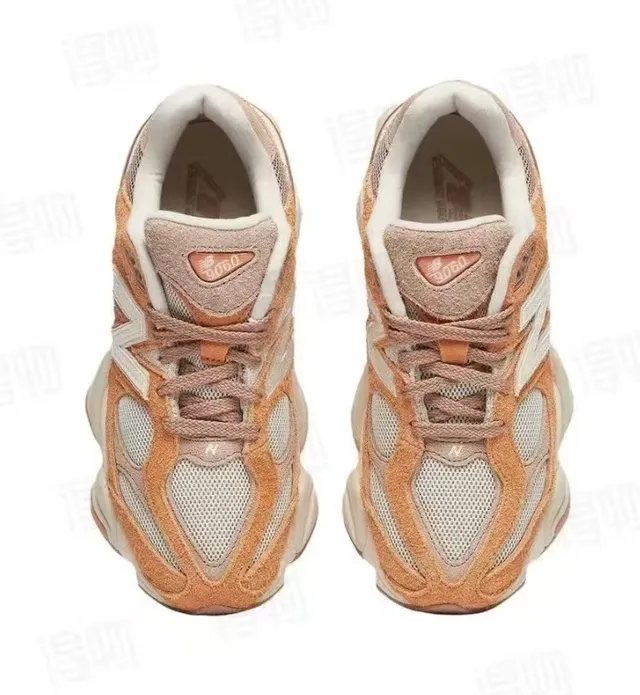 New Balance 9060 بيجي بني سولا متعددة الطبقات جزء علوي مختلط من الجلد المصنع والشبكة حذاء رياضي سميك 4