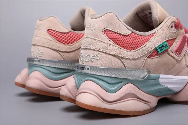 New Balance 9060 بيج كورال بينك لايف ستايل سنيكرز 2