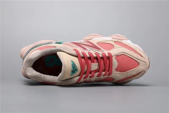 New Balance 9060 بيج كورال بينك لايف ستايل سنيكرز 7