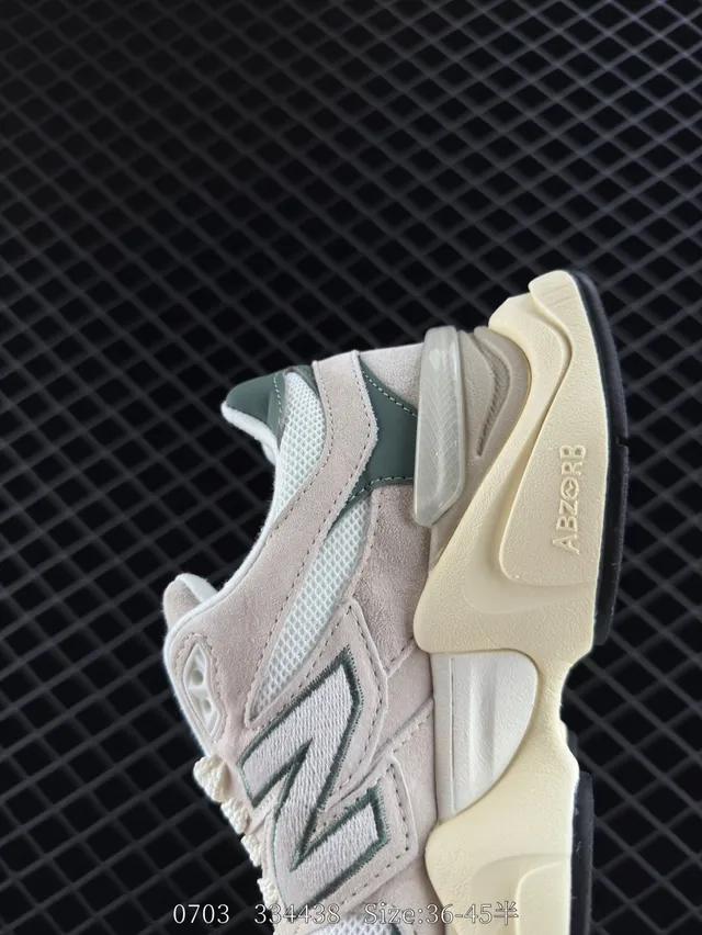 New Balance 9060 Beige Vert Mesh Splicé et Suède Sneakers Chunky 6